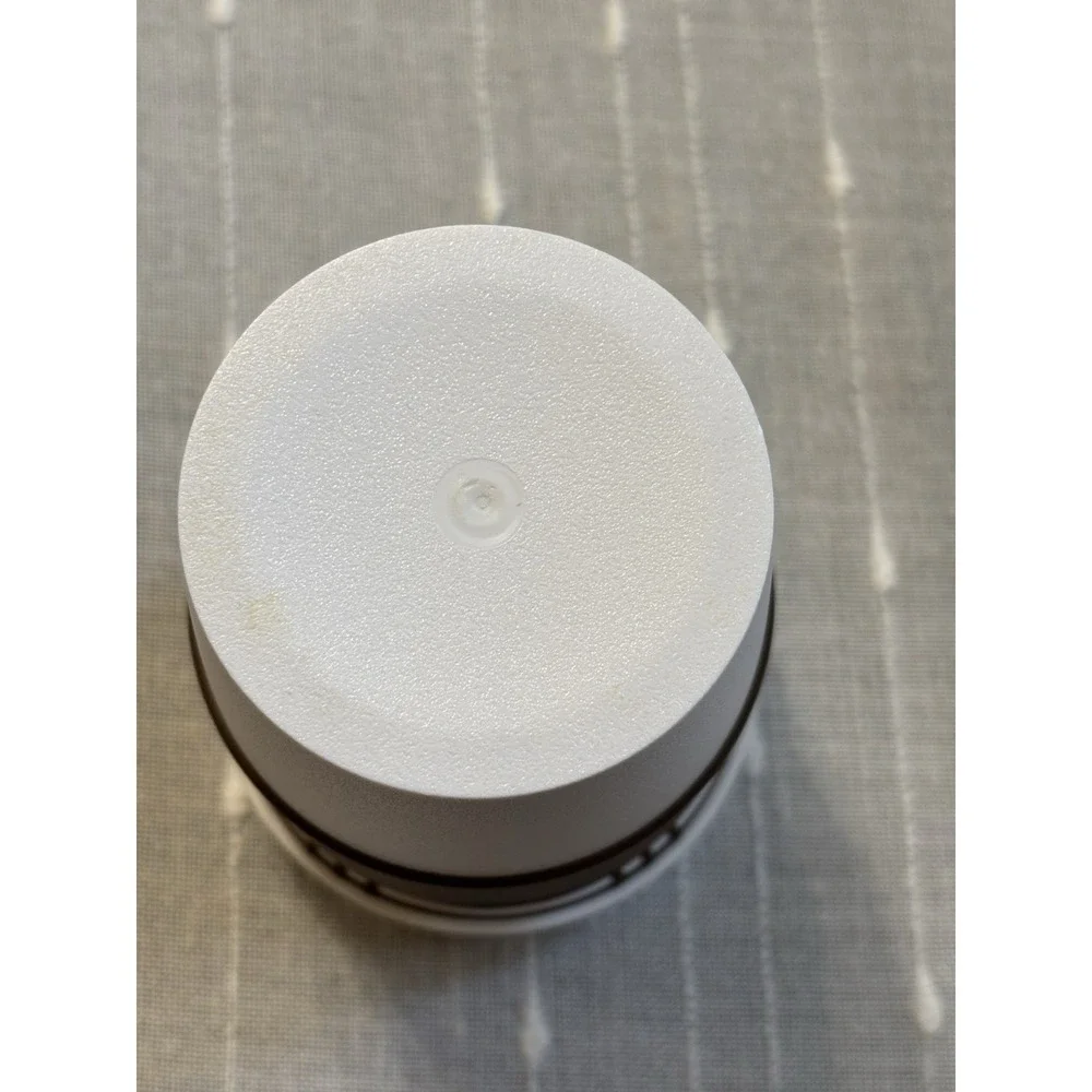 EUC Wilton Powdered Sugar Shaker With Storage Lid Baking Decoration Kitchen Tool